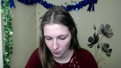 Snapshot of stranger_giirl chatting on February 2025 10:28:01 AM Amalia online show from February 2025 10:28:01 AM