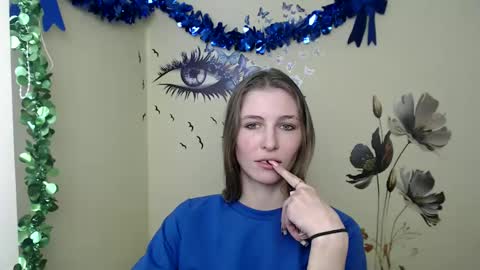 Snapshot of stranger_giirl chatting on February 2025 10:11:02 AM Amalia online show from February 2025 10:11:02 AM