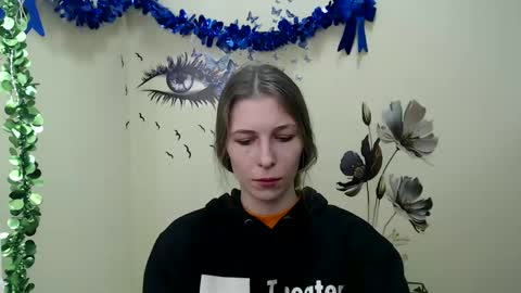 Snapshot of stranger_giirl chatting on February 2025 07:09:01 AM Amalia online show from February 2025 07:09:01 AM