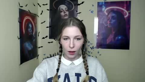 Snapshot of stranger_giirl chatting on March 2025 04:03:02 PM Amalia online show from March 2025 04:03:02 PM