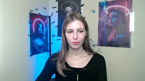 Snapshot of stranger_giirl chatting on September 2025 07:08:01 AM Amalia online show from September 2025 07:08:01 AM