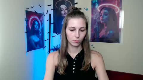 Snapshot of stranger_giirl chatting on September 2025 12:06:01 PM Amalia online show from September 2025 12:06:01 PM