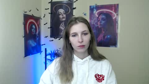 Snapshot of stranger_giirl chatting on November 2025 07:51:01 AM Amalia online show from November 2025 07:51:01 AM