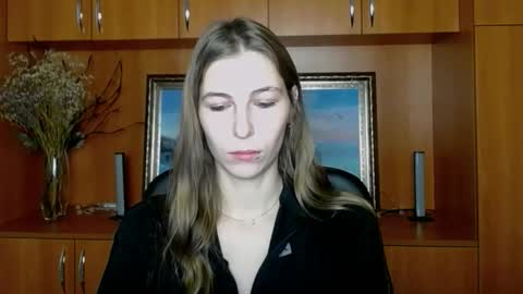 Snapshot of stranger_giirl chatting on November 2025 07:22:02 AM Amalia online show from November 2025 07:22:02 AM