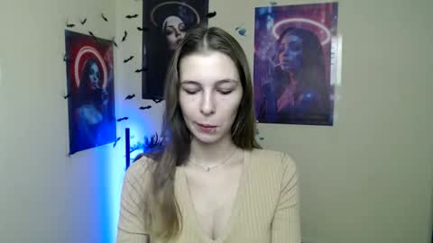 Snapshot of stranger_giirl chatting on November 2025 07:01:01 AM Amalia online show from November 2025 07:01:01 AM