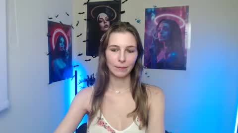 Snapshot of stranger_giirl chatting on December 2025 02:03:01 PM Amalia online show from December 2025 02:03:01 PM