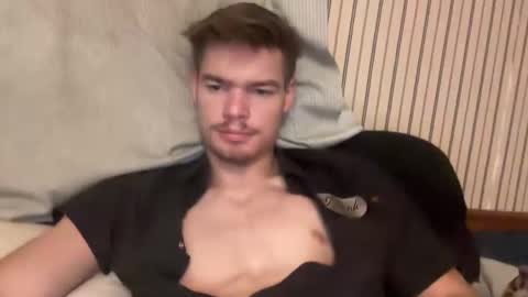 Snapshot of stratman301 chatting on November 2025 12:49:01 AM stratman301 online show from November 2025 12:49:01 AM