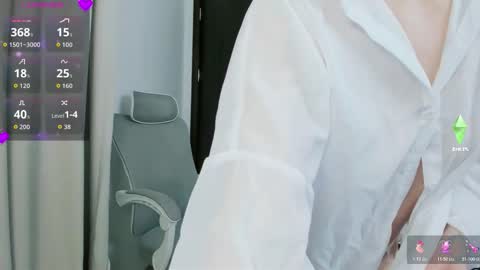 Snapshot of strawberry_loveee chatting on November 2025 06:12:02 AM strawberry_loveee online show from November 2025 06:12:02 AM