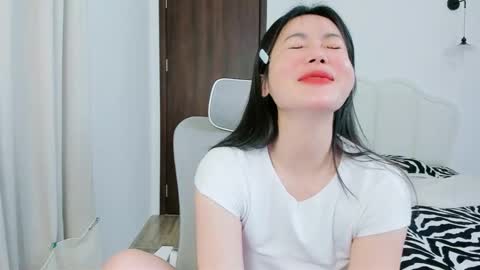 Snapshot of strawberry_loveee chatting on November 2025 02:55:01 AM strawberry_loveee online show from November 2025 02:55:01 AM