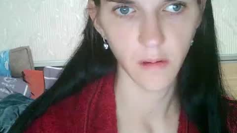 Snapshot of strawberry_storm chatting on September 2025 04:08:02 PM Strawberry Storm online show from September 2025 04:08:02 PM