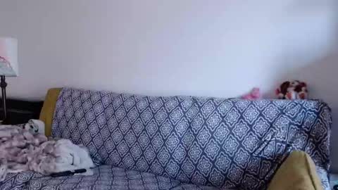 Snapshot of strawberrylotsacake chatting on November 2025 05:35:01 PM Strawberrylotsacake online show from November 2025 05:35:01 PM