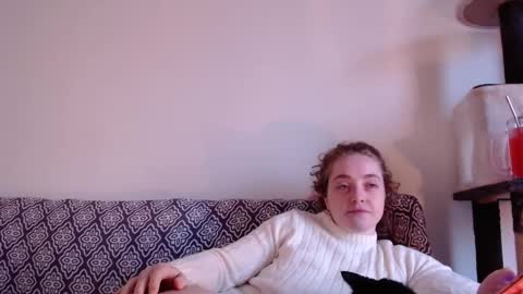 Snapshot of strawberrylotsacake chatting on November 2025 07:38:01 PM Strawberrylotsacake online show from November 2025 07:38:01 PM