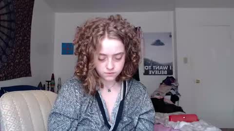 Strawberrylotsacake online show from February 2026 02:54:02 PM