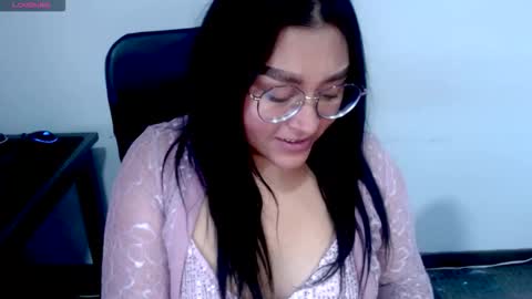 strawlux online show from March 2026 05:12:02 AM