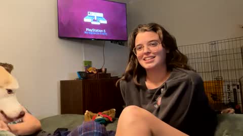 Snapshot of stringsandcurves chatting on March 2025 03:54:01 AM StringsNCurves online show from March 2025 03:54:01 AM