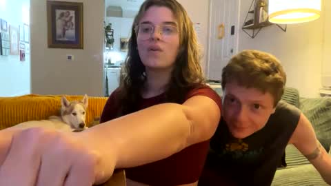 Snapshot of stringsandcurves chatting on March 2025 01:26:02 AM StringsNCurves online show from March 2025 01:26:02 AM