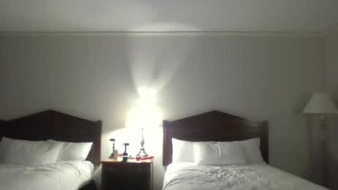 Snapshot of strokeherpokeher chatting on June 2026 06:04:02 AM strokeherpokeher online show from June 2026 06:04:02 AM