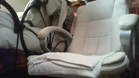 Snapshot of strokensmoke420 chatting on December 2024 09:44:01 PM strokensmoke420 online show from December 2024 09:44:01 PM