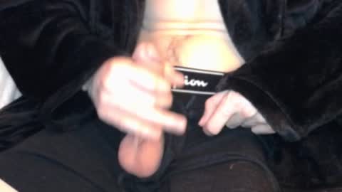 Snapshot of stroknmydong chatting on February 2025 09:03:01 AM Dong Stroker online show from February 2025 09:03:01 AM