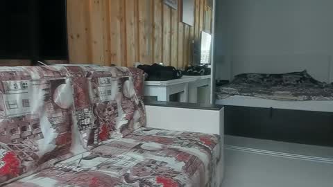 Strong Arni online show from February 2025 07:28:02 AM