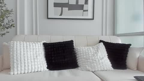 Strong Arni online show from September 2025 04:47:01 AM