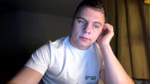 Strong Baby online show from November 2025 06:52:01 PM