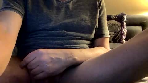 Snapshot of strungfornow chatting on December 2025 01:21:02 AM strungfornow online show from December 2025 01:21:02 AM