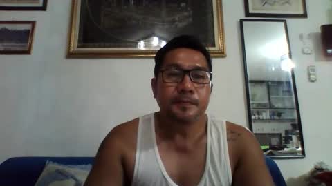 Snapshot of stud45xx chatting on May 2026 11:07:01 AM Val online show from May 2026 11:07:01 AM