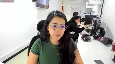 studcb_ online show from September 2025 08:55:02 PM