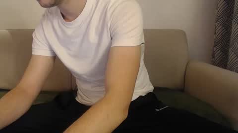Stud From Paris online show from May 2026 03:30:02 PM