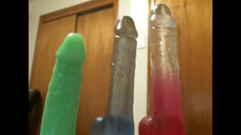 Snapshot of studinto chatting on October 2025 06:03:02 AM BadBrad online show from October 2025 06:03:02 AM