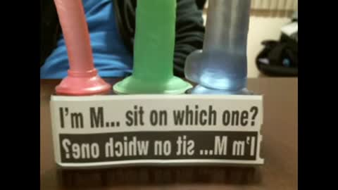 Snapshot of studinto chatting on November 2025 06:45:02 AM BadBrad online show from November 2025 06:45:02 AM
