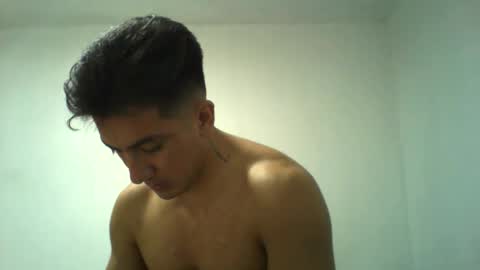 suaber_ online show from November 2025 02:00:02 AM