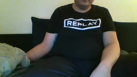 Snapshot of sub3100 chatting on December 2024 02:10:02 AM 420Fun online show from December 2024 02:10:02 AM