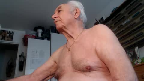 Snapshot of subibuns chatting on November 2025 11:54:01 AM Marcel online show from November 2025 11:54:01 AM