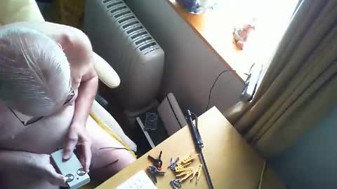 Snapshot of submissive1234567 chatting on November 2025 10:04:02 AM submissive1234567 online show from November 2025 10:04:02 AM