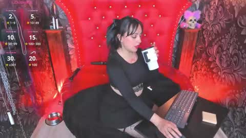 Yunna online show from November 2025 12:49:01 PM