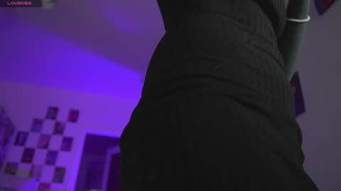 Snapshot of succubus_66 chatting on December 2024 10:35:02 AM succubus_66 online show from December 2024 10:35:02 AM