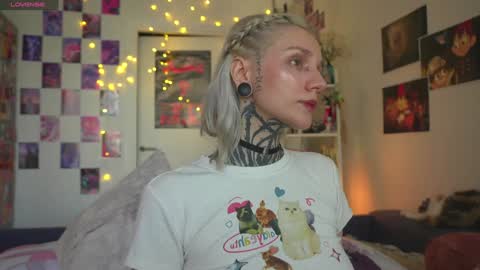 Snapshot of succubus_66 chatting on January 2025 09:01:01 AM succubus_66 online show from January 2025 09:01:01 AM