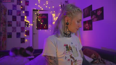 Snapshot of succubus_66 chatting on January 2025 02:38:02 PM succubus_66 online show from January 2025 02:38:02 PM