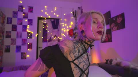 Snapshot of succubus_66 chatting on January 2025 01:41:01 PM succubus_66 online show from January 2025 01:41:01 PM