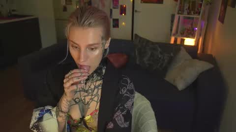 Snapshot of succubus_66 chatting on February 2025 09:03:01 AM succubus_66 online show from February 2025 09:03:01 AM