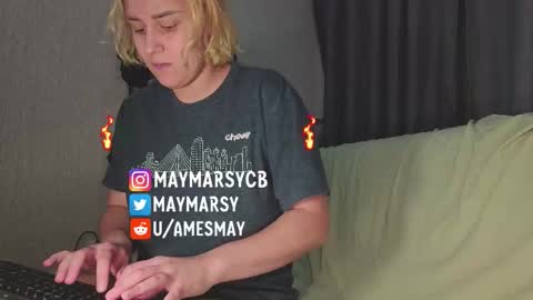 Snapshot of succubus_room chatting on November 2025 10:03:02 PM May online show from November 2025 10:03:02 PM