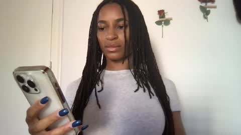 Snapshot of succubussirena chatting on June 2026 04:24:02 PM Succubus Sirena online show from June 2026 04:24:02 PM