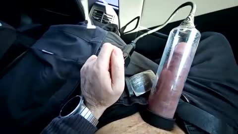 Snapshot of sucherealetreffen chatting on February 2025 11:33:01 AM sucherealetreffen online show from February 2025 11:33:01 AM