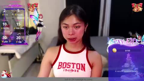 Snapshot of suckablechick chatting on December 2024 02:55:01 AM Marry online show from December 2024 02:55:01 AM