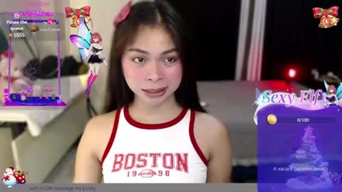 Snapshot of suckablechick chatting on December 2024 12:05:02 PM Marry online show from December 2024 12:05:02 PM