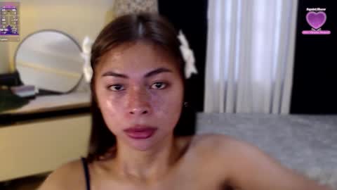 Snapshot of suckablechick chatting on February 2025 06:43:01 AM Marry online show from February 2025 06:43:01 AM