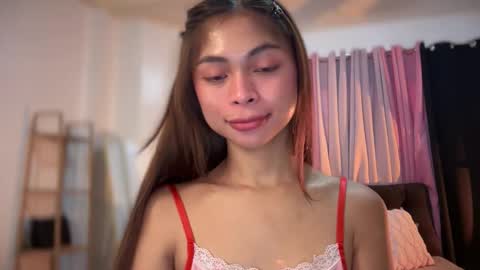 Snapshot of suckablechick chatting on September 2025 05:07:02 AM Marry online show from September 2025 05:07:02 AM