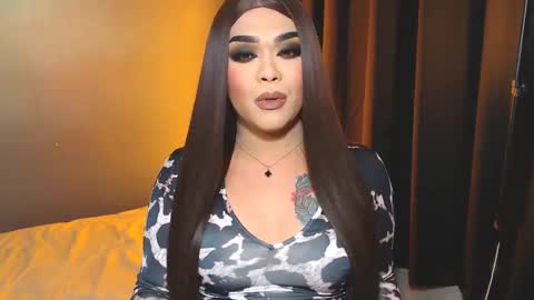 Snapshot of suckablecockoffreya chatting on February 2025 04:18:01 PM JADE ELYSE online show from February 2025 04:18:01 PM